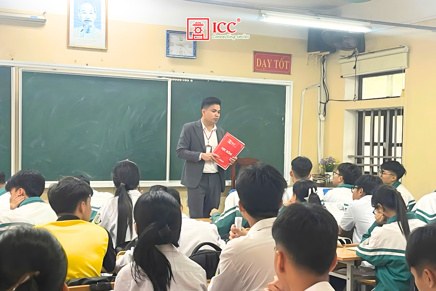 ICC-group-huong-nghiep-tai-THPT-Tong-Van-Tran