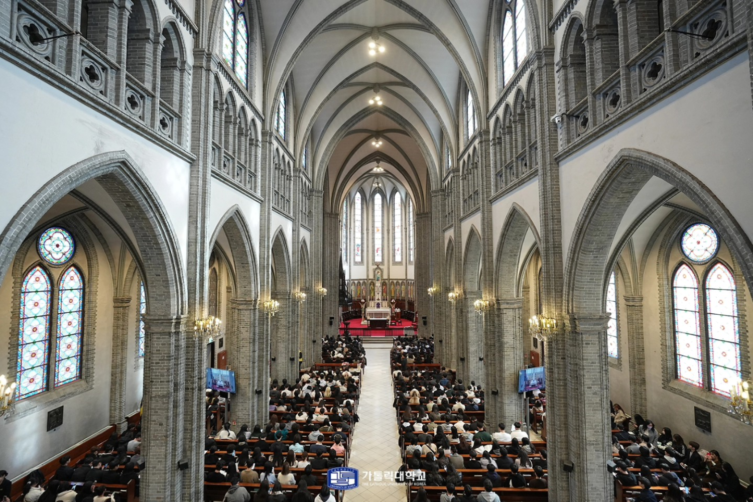 Kien-truc-dai-hoc-Catholic-Han-Quoc.